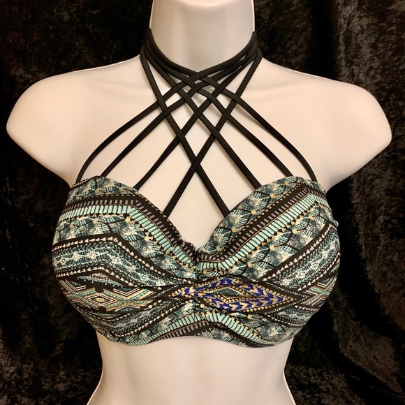 Ambrielle Other - 🌟 AMBRIELLE Women’s Crisscross Bikini Top Sz XL
